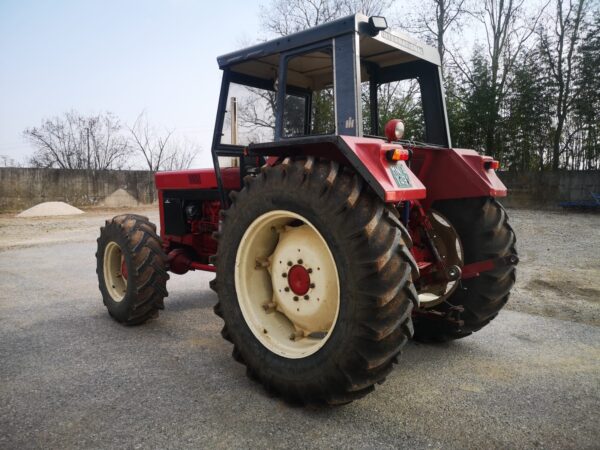 1980 International 1055 trattore agricolo - immagine 6