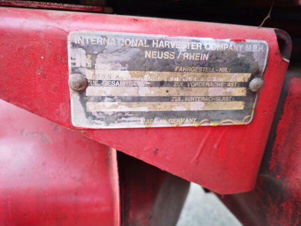 1980 International 1055 trattore agricolo - immagine 20