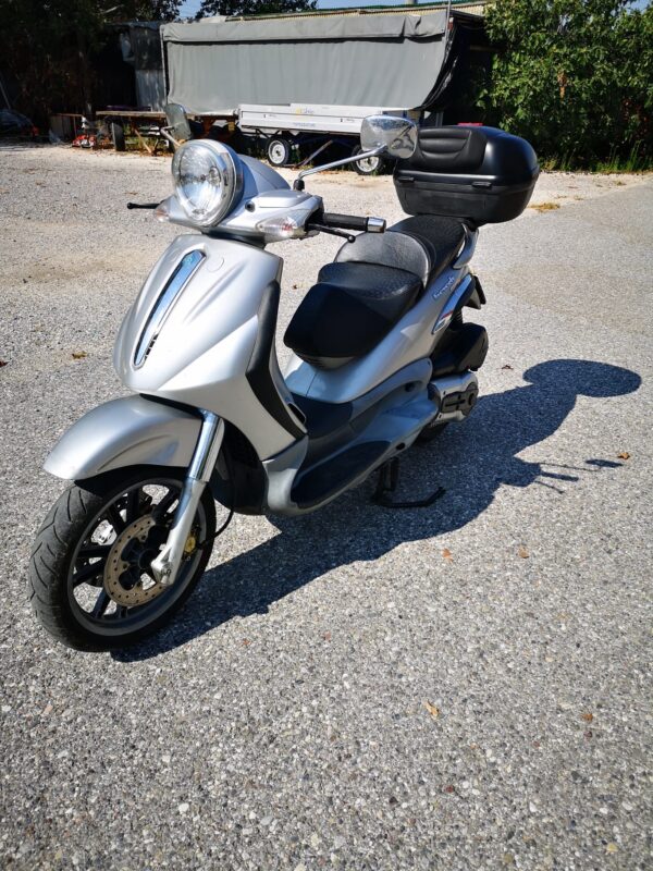 2004 piaggio beverly 500 scooter - immagine 4