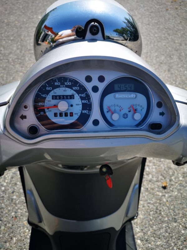 2004 piaggio beverly 500 scooter - immagine 13