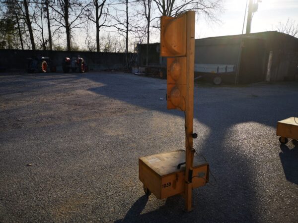 semaforo da cantiere (part missing) - immagine 4