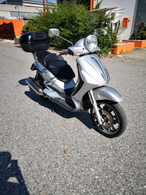2004 piaggio beverly 500 scooter - immagine 3