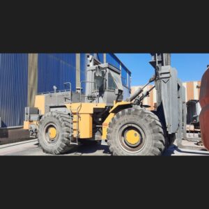Caterpillar DV43 pala gommata con forche