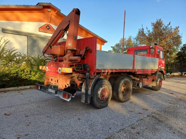 1990 Iveco 175-24 camion scarrabile con gru e cipolle - immagine 4