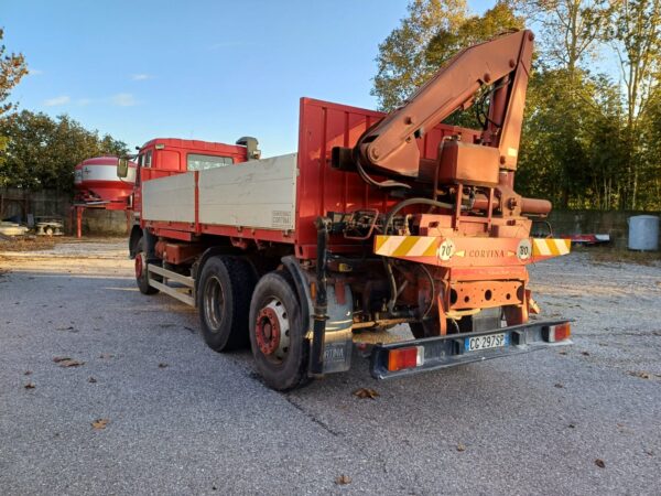 1990 Iveco 175-24 camion scarrabile con gru e cipolle - immagine 6