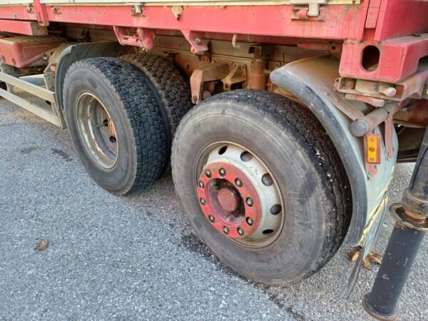 1990 Iveco 175-24 camion scarrabile con gru e cipolle - immagine 13