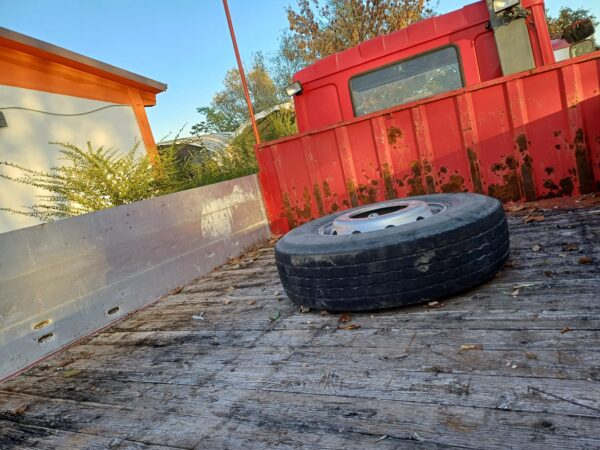 1990 Iveco 175-24 camion scarrabile con gru e cipolle - immagine 19